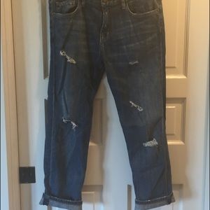 Current Elliot boyfriend jean