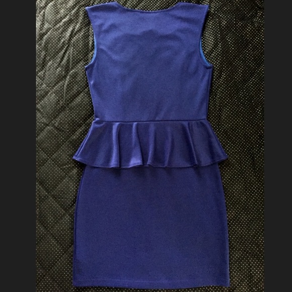 ❗️SOLD❗️👗 Peplum Blue Dress - Picture 2 of 4