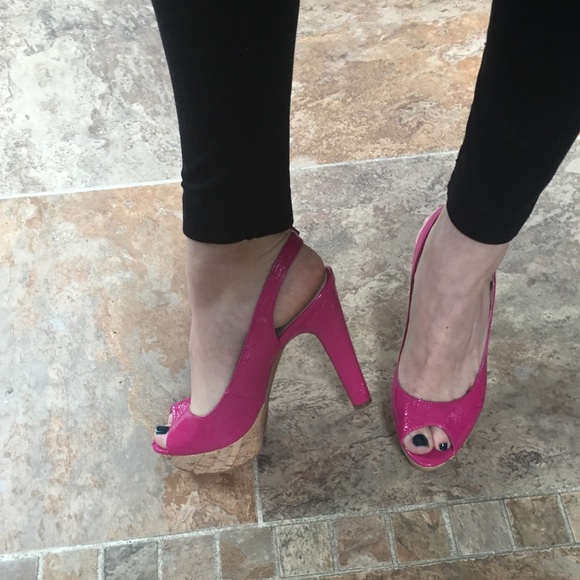 Fuscia sling back peep toe 5 inch heels