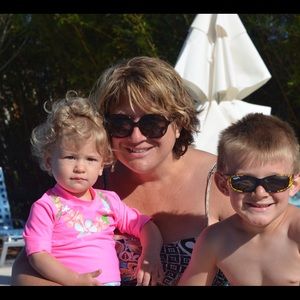 Meet your Posher, Beverly