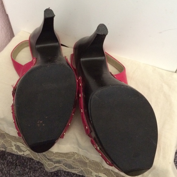 Stunning hot pink high heels - Picture 2 of 3