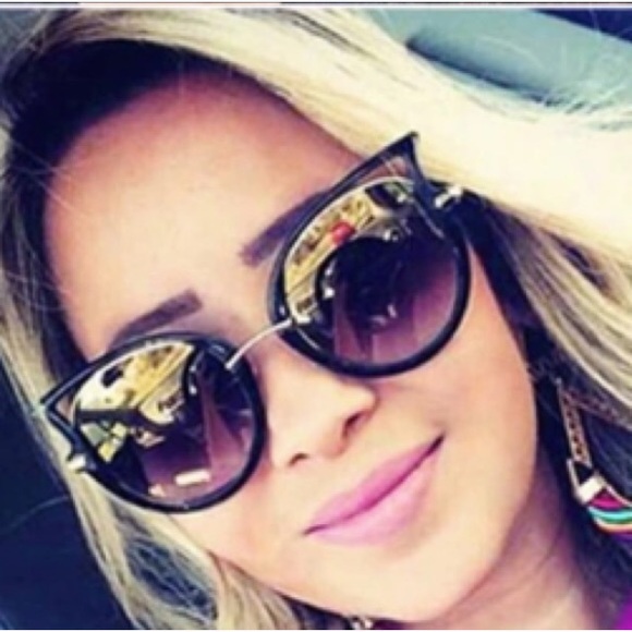 PRICE FIRM! Mirrored Cat Eye Sunglasses - Picture 3 of 3