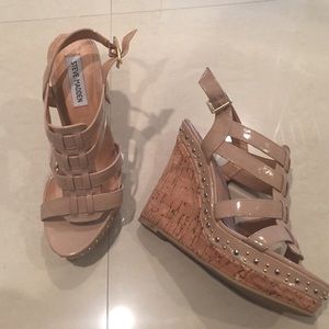 Steve Madden Nude Wedges