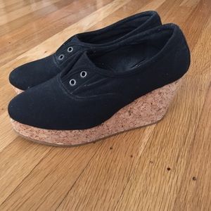 Aldo cork flat forms