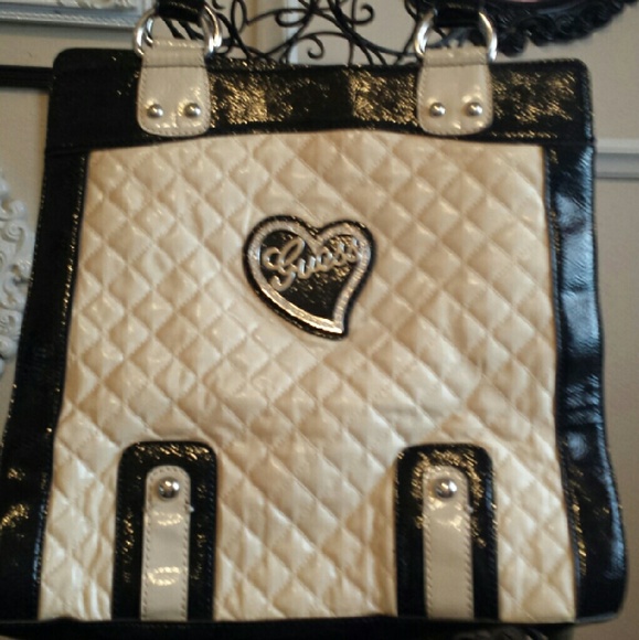 Guess purse