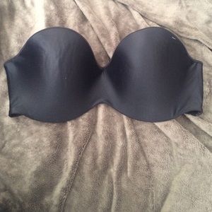 Strapless bra