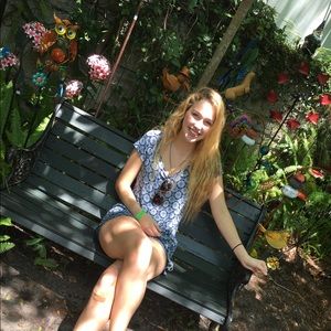 Meet your Posher, Dani