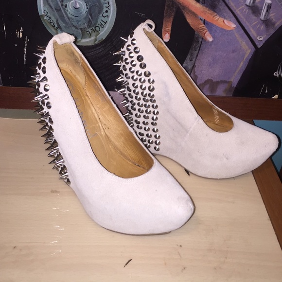 Jeffery Campbell's size 7