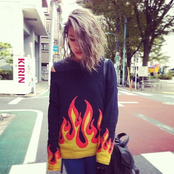 Unif turn and burn sweater - Picture 3 of 3