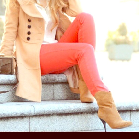 Coral Bebe jeggings