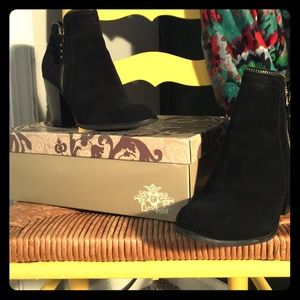 Kendra Black Booties