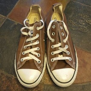 Brown Converse All Star