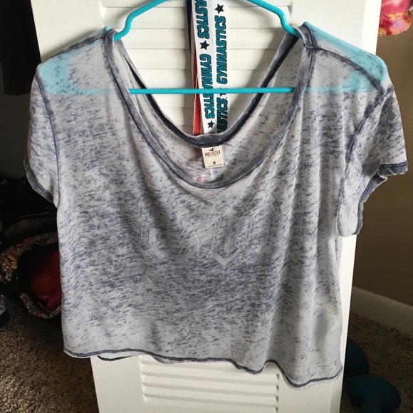 Crop top - Picture 1 of 4