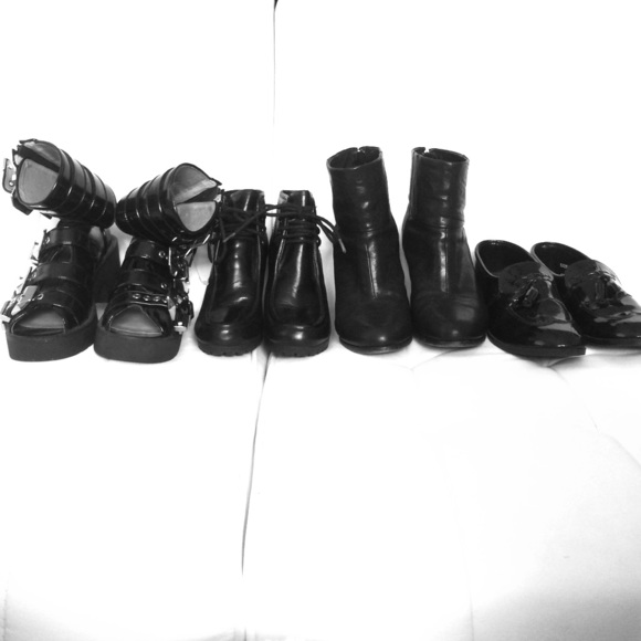 SHOES