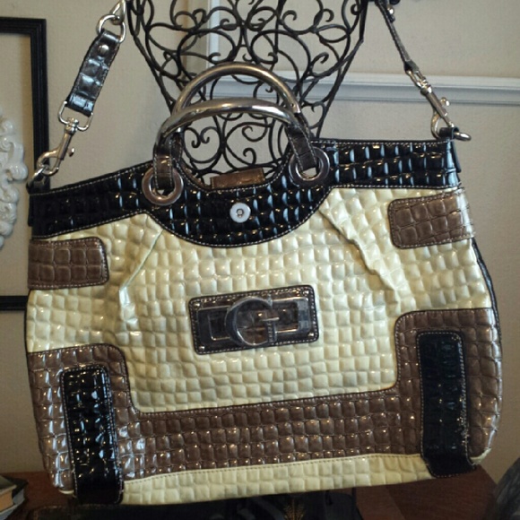 Guess purse