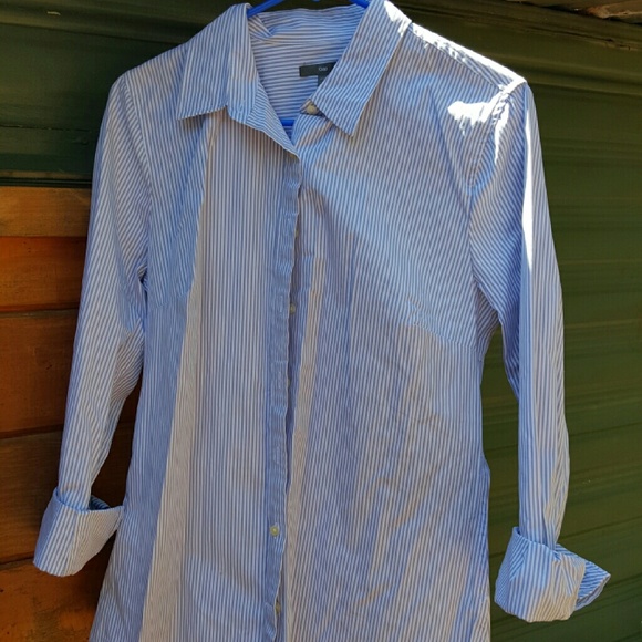 Gap button down