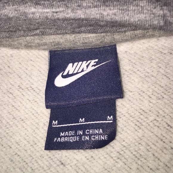 Nike sweatshirt - Picture 2 of 3