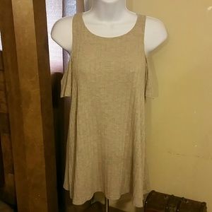 Wheat color top size xs