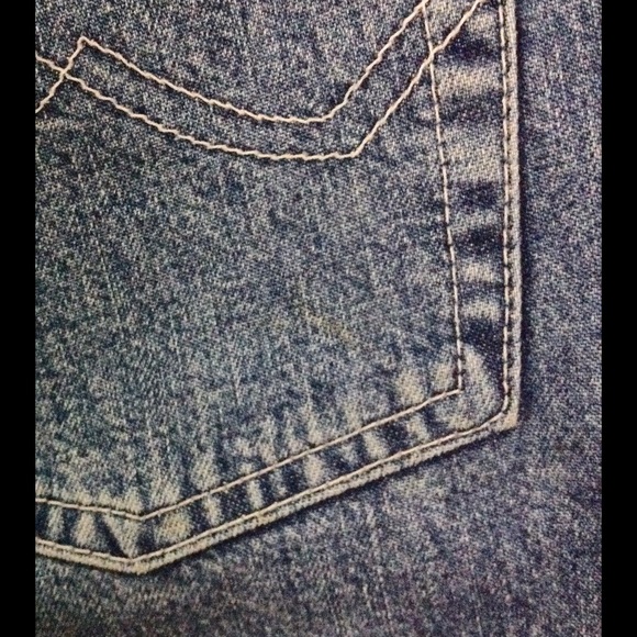 Vntg 80s or 90s high waisted Benetton jean shorts - Picture 4 of 4