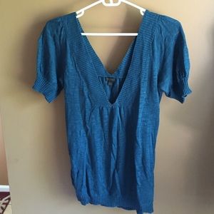 Aritzia teal V-neck blouse- size XXS (fits bigger)
