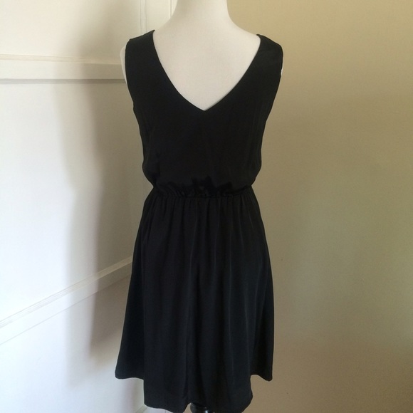 H&M Ruffle Dress - Picture 3 of 4