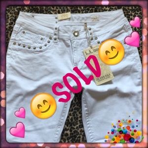 ❌❤️SOLD❤️❌LA IDOL white jeans Embellished W/ bling
