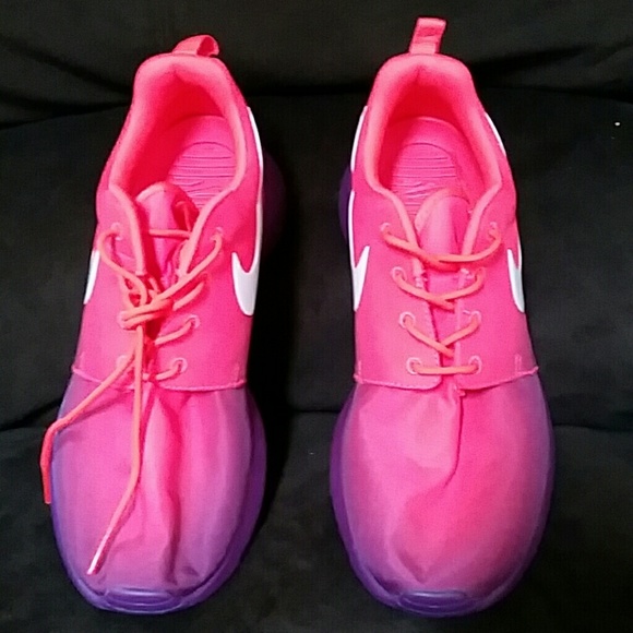 Nike Sneakers BRAND NEW