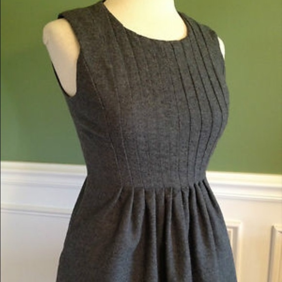 Grey wool dress from Banana Republic - Picture 3 of 4