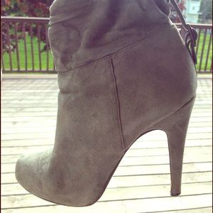 Aldo Coranna Ankle Boots.