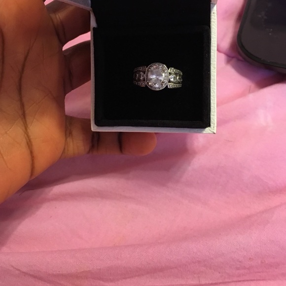 Diamond ring