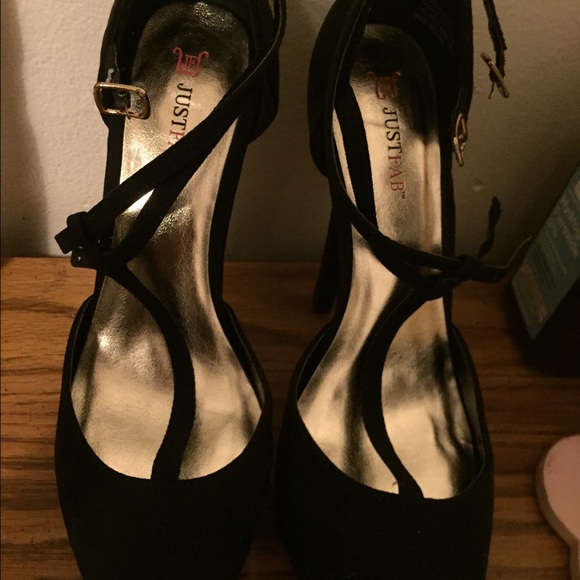 Beautiful black pumps