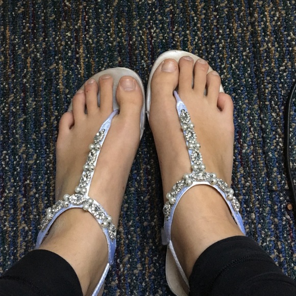 PROM/WEDDING FLATS