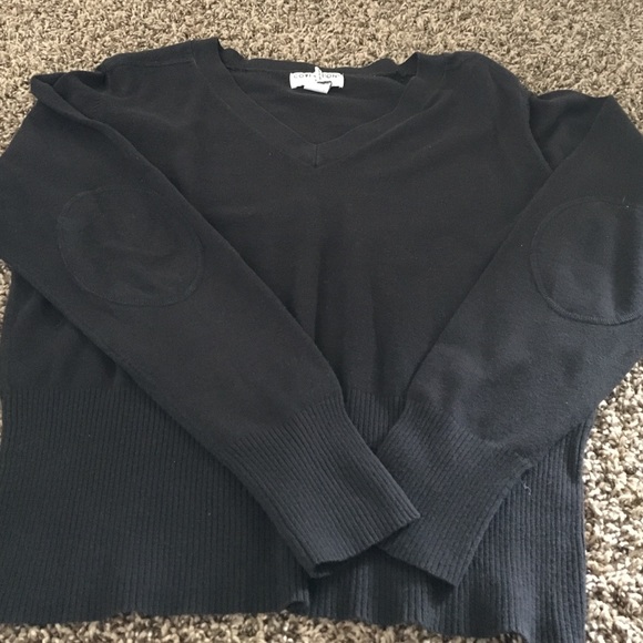 Blk sweater