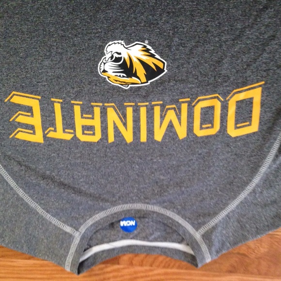 NCAA cute top - Picture 2 of 3