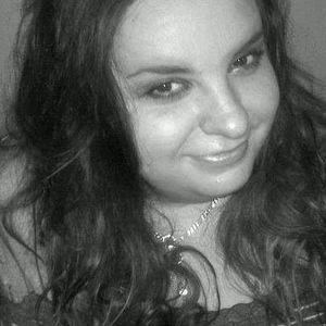 Meet your Posher, Dee