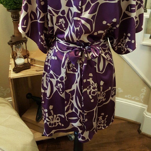 Dress - Picture 2 of 4
