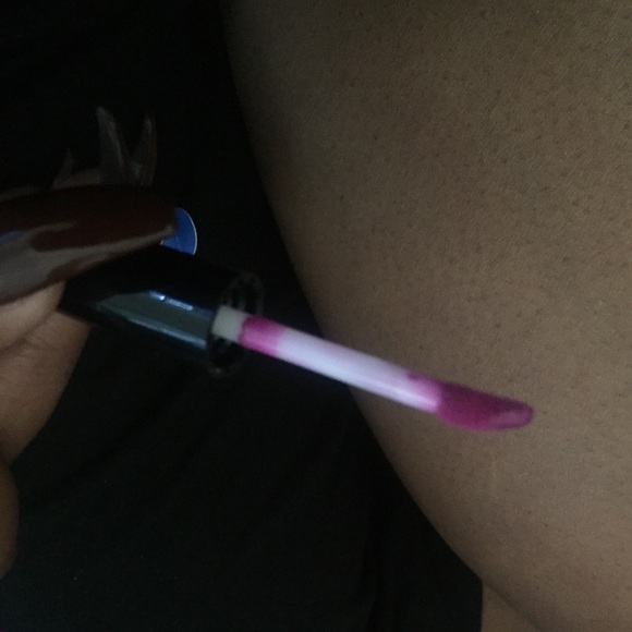 MAC Simpsons collection itchy nd scratchy lipgloss - Picture 4 of 4