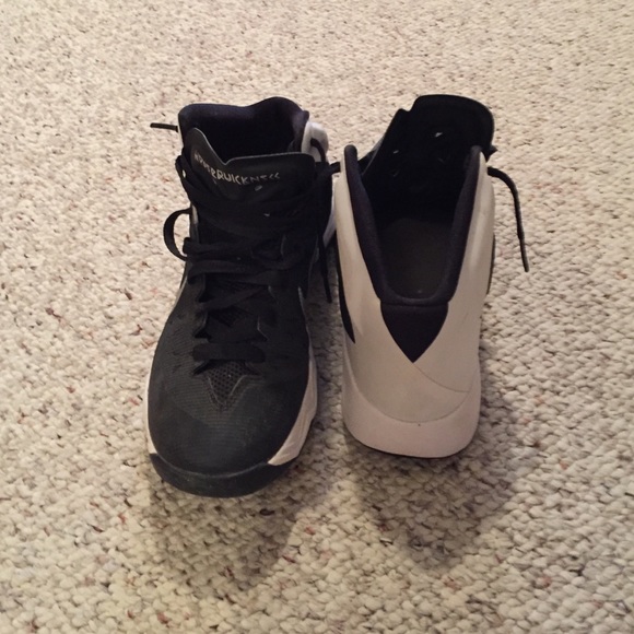 Nike hyper quickness basketball shoe - Picture 3 of 4