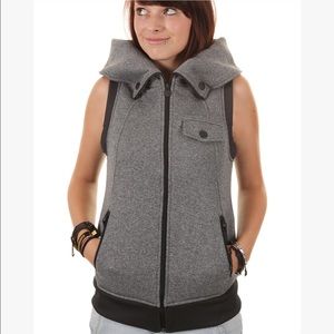 Burton Starr Vest in Gray