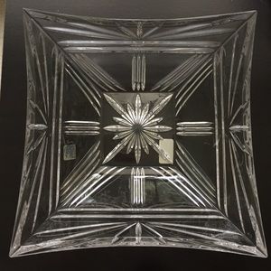 Elegant crystal bowl