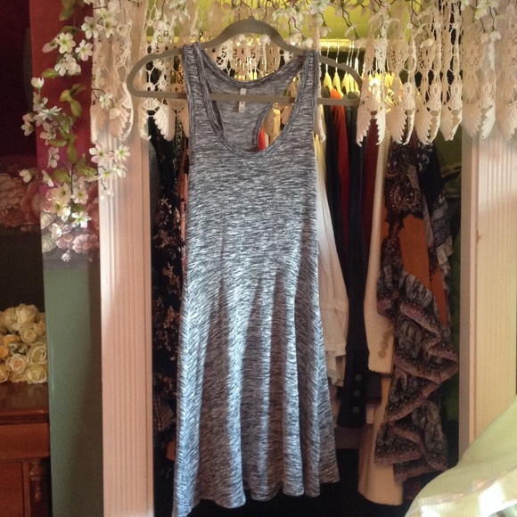 Mudd grey and white cute mid length dress