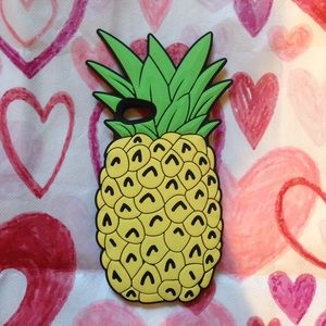 H&M pineapple iPhone 5c silicone case. 🍍🍍🍍