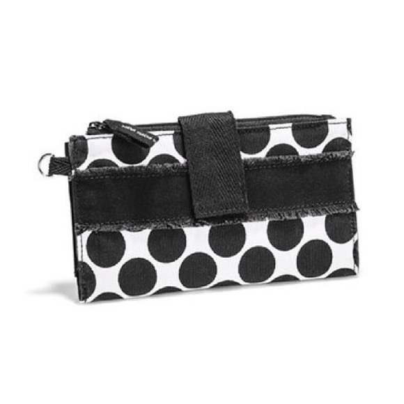 Thirty one retro metro wallet