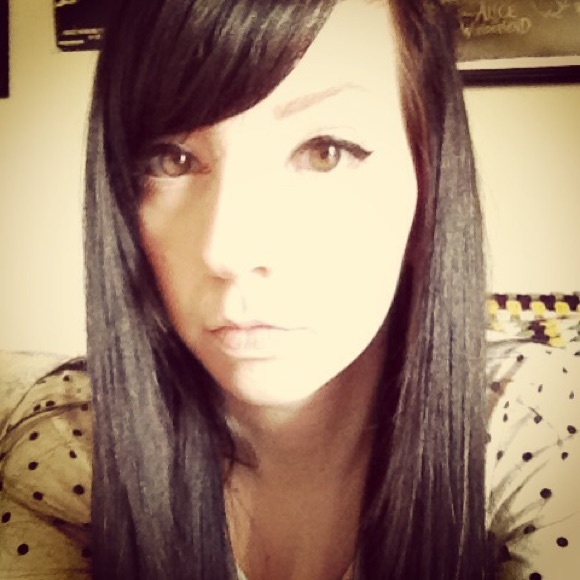 •Meet your Posher• - Picture 8 of 11