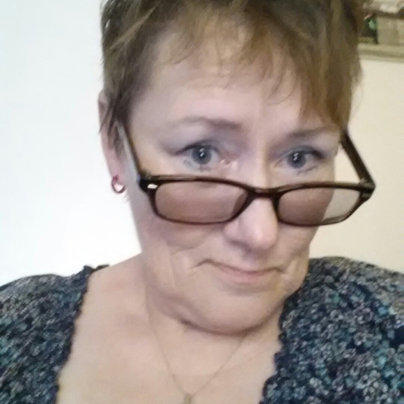 Meet your Posher, Phyllis - Picture 1 of 1