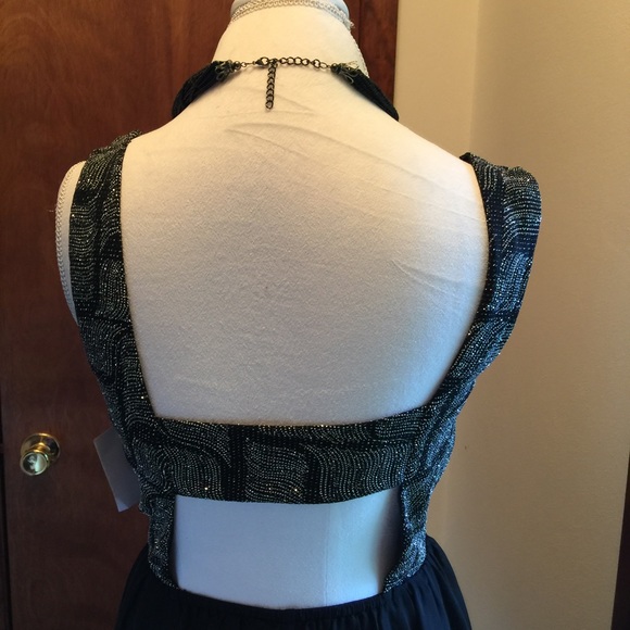 Dress - Picture 3 of 3