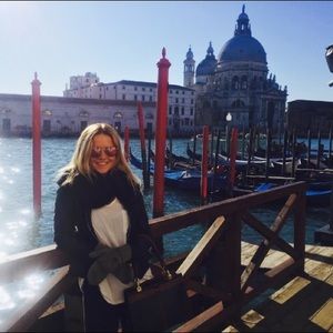 Meet your Posher, Eleanor