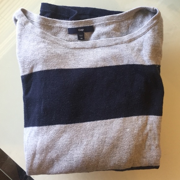 GAP Sweaters - Gap XS Grey and Navy sweater