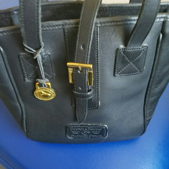 Purse - Picture 1 of 2