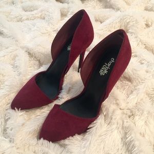 Charlotte Russe Wine Pointed Toe Heel